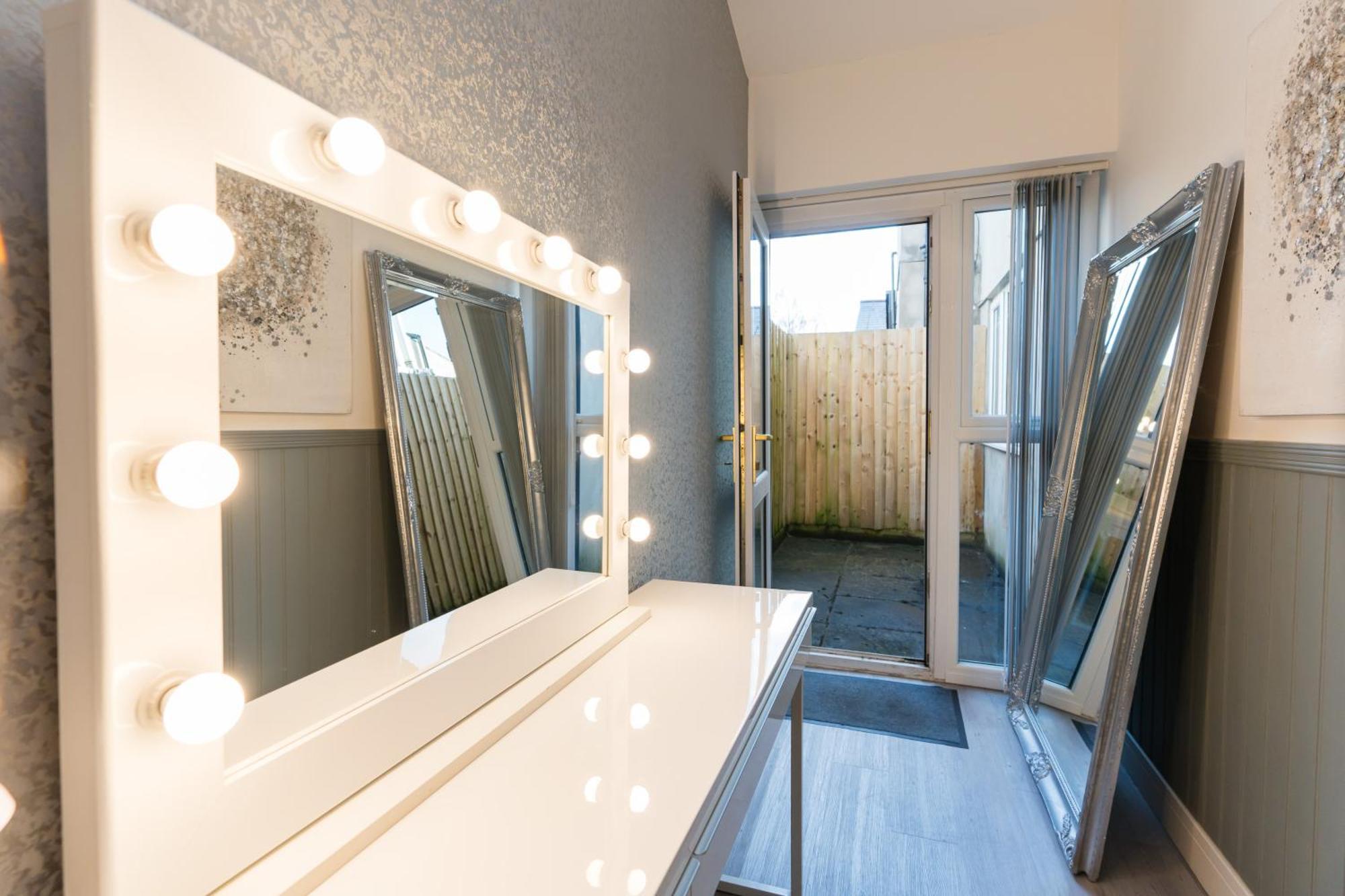 Nottage House Premier Apartments Cardiff Buitenkant foto