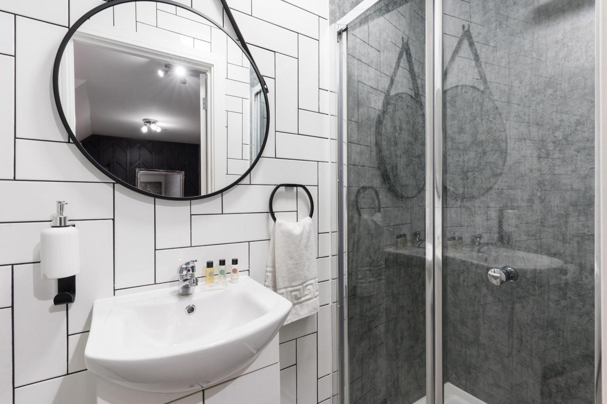 Nottage House Premier Apartments Cardiff Buitenkant foto